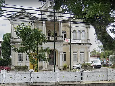 Encontro de mulheres caratecas arrecada itens de higiene para o Fundo Social de Santos