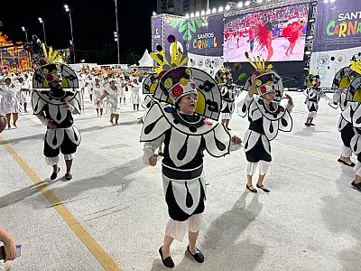Escola de Samba Independência, de Cubatão, fica em 4º lugar no Carnaval santista