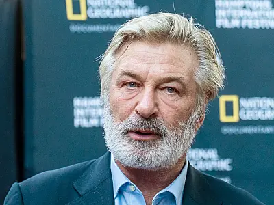 Alec Baldwin está trabalhando em documentário sobre filme Rust, diz site