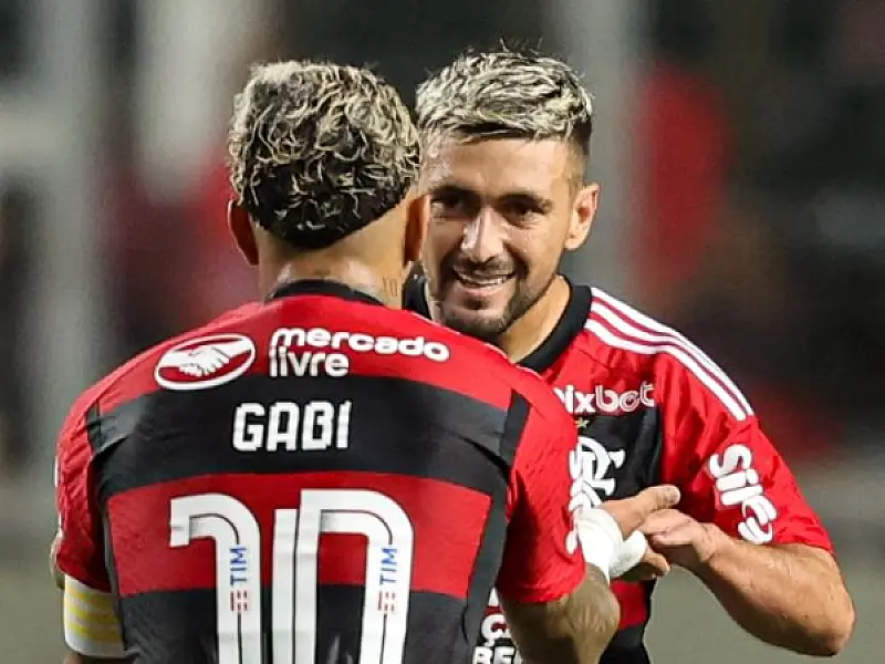 Flamengo toma virada pelo alto, perde para Olimpia e cai na Libertadores
