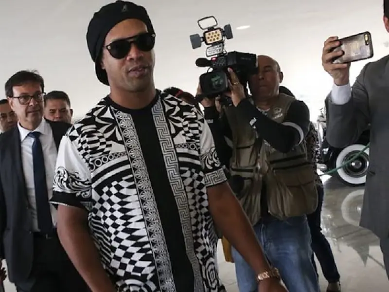 Ronaldinho Gaúcho poderá ficar em silêncio na CPI das Criptomoedas