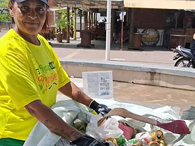 População do Guarujá pode obter descontos na conta de energia reciclando resíduos sólidos