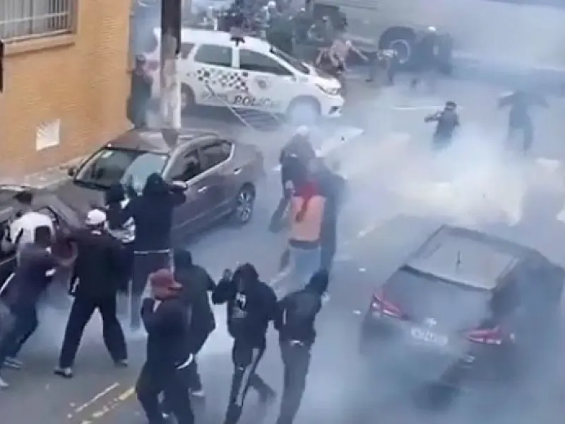 Clubes e organizadas podem responder por batalha campal nos arredores da Vila Belmiro