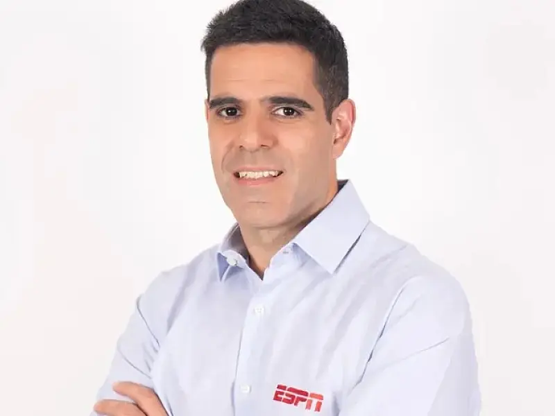 Paulo Andrade aceita proposta da Globo e decide deixar ESPN após 20 anos