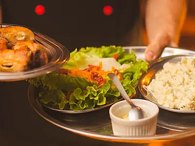 Bares e restaurantes represam preços em fevereiro