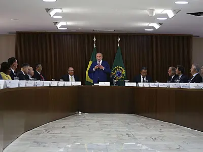 Quem fizer algo errado será convidado a deixar o governo, diz Lula