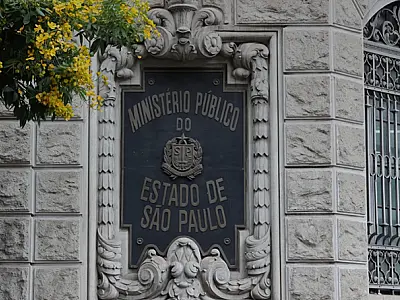 Em Santos, Promotoria denuncia cinco homens por assalto a prédio de alto padrão