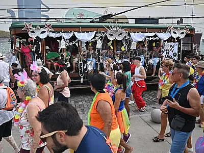 Santos espera mais de 400 mil turistas no feriado de Carnaval