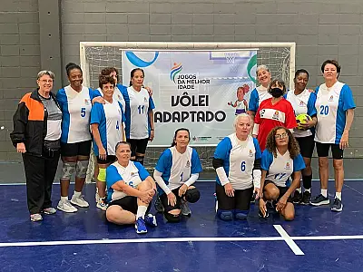 Com cinco vitórias em seis jogos, Guarujá se destaca no vôlei adaptado