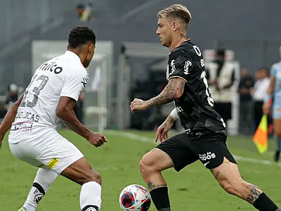 Corinthians vence Santos em clássico encerrado após torcida jogar sinalizadores no campo