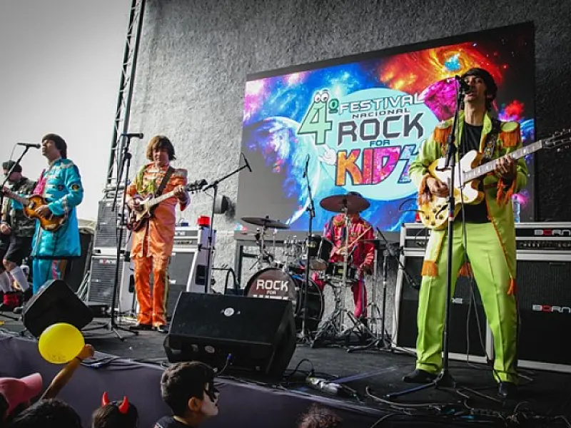 Beatles for Kids e KISS For Kids se apresentam no Praiamar Shopping