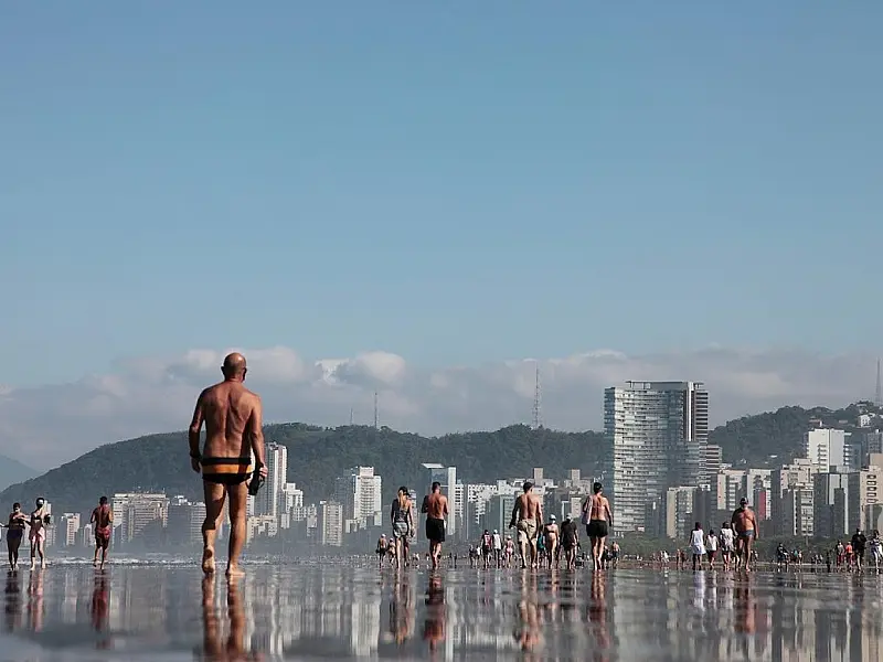 Com muitas opções de passeio, Santos deve receber até 234 mil turistas no feriado