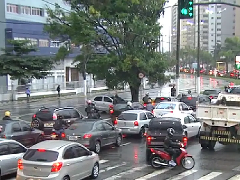 Motoristas com boa conduta no trânsito serão recompensados na Baixada Santista