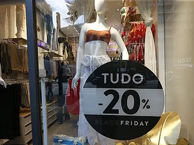 Federação dos bancos dá dicas de como evitar golpes na Black Friday