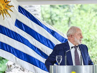 No Uruguai, Lula defende acordo entre China e Mercosul