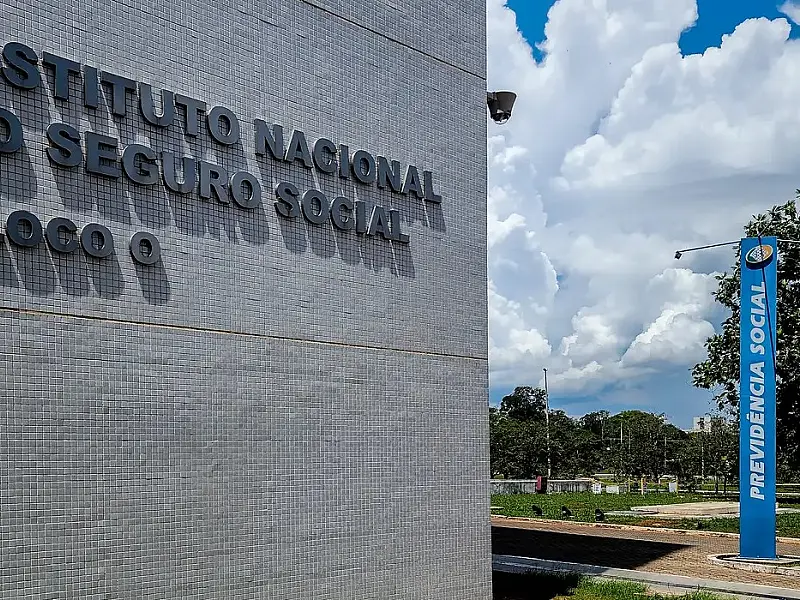INSS cria central virtual em Libras com experiência piloto em Maceió