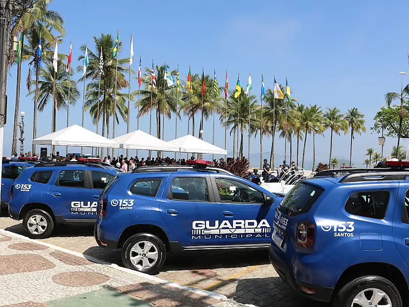 Guarda municipal de folga localiza procurado em UPA de Santos
