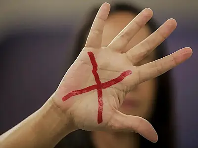 Publicadas leis que ampliam combate à violência contra as mulheres