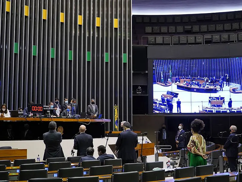 Congresso muda regra de reconhecimento de diploma de educação física