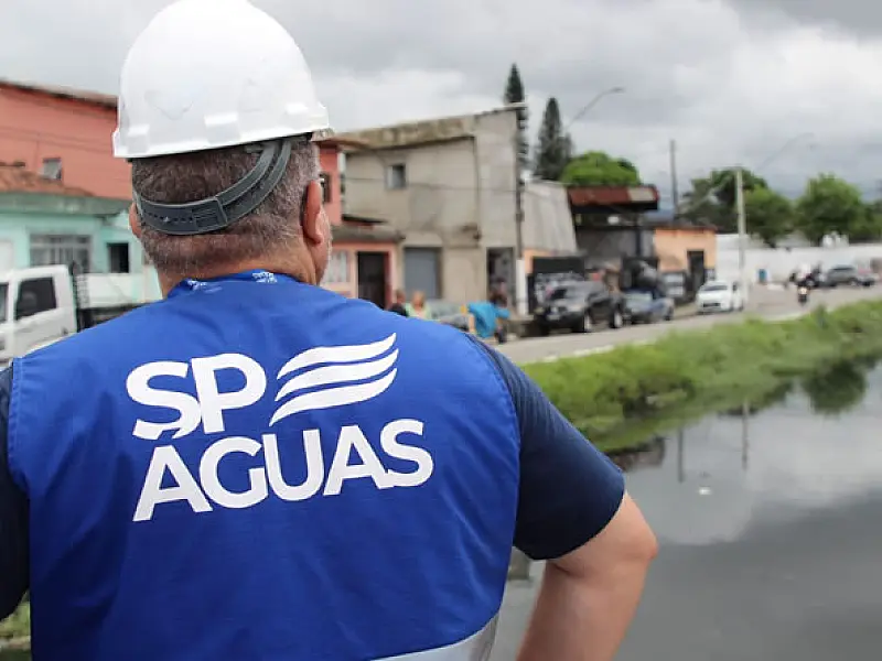 Programa do Estado desassoreará canais de São Vicente