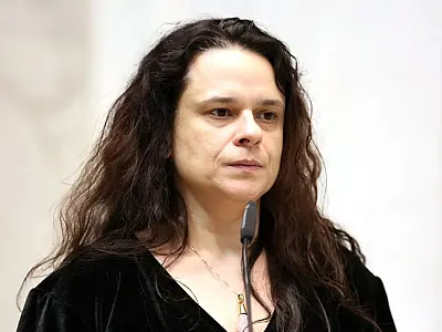 Janaina Paschoal divide opiniões em sua estreia como comentarista do CNN Arena