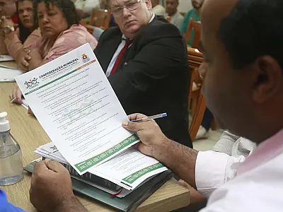 Prefeito Válter Suman recebe presidentes de associações de bairros no Paço Municipal