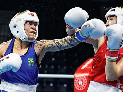 Atual campeã, Bia Ferreira estreia com nocaute no Mundial de Boxe