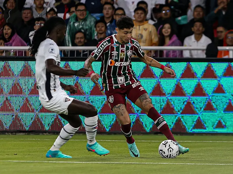 Flu sente altitude e perde para a LDU na ida da Recopa Sul-Americana