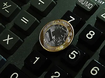 Número de endividados cai 0,2 ponto percentual em janeiro
