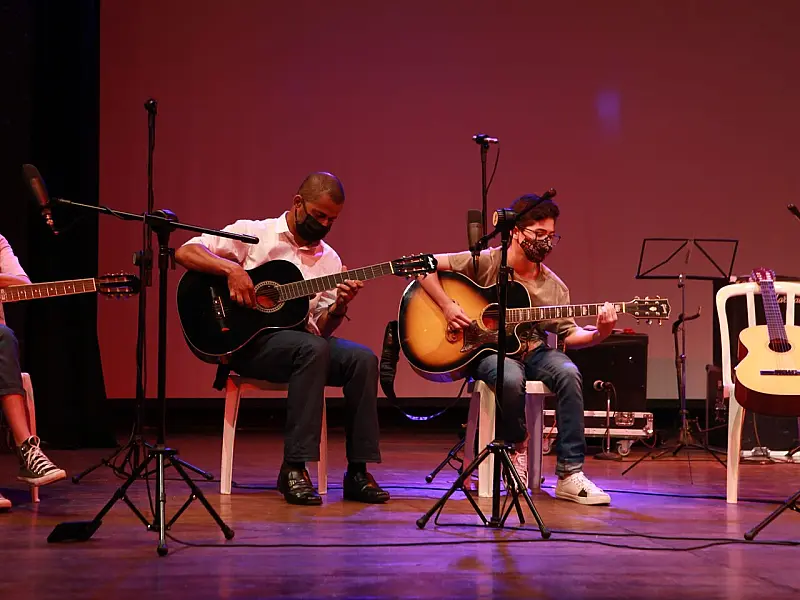 Guarujá amplia polos de cultura e oferta vagas para oficinas musicais