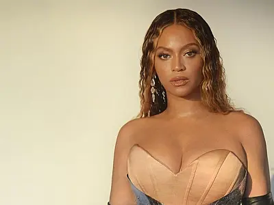 Beyoncé faz 'chá revelação' para fã durante show na Alemanha