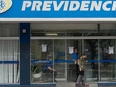 Agências do INSS abrem para atendimento extra neste sábado e domingo