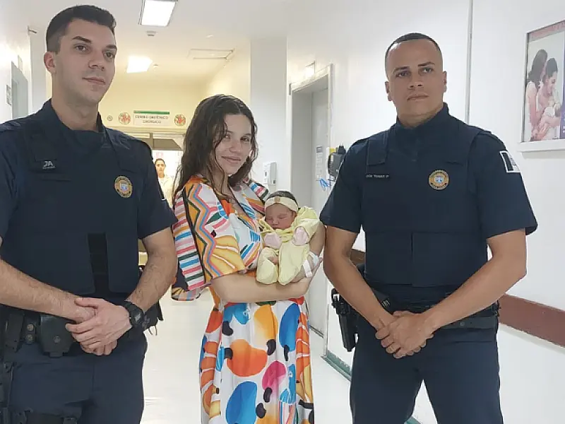 Heróis, dois GCMs de Praia Grande/SP auxiliam no nascimento de bebê