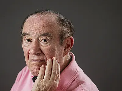 Renato Aragão, com mulher à frente da carreira, ganha musical e quer voltar à TV