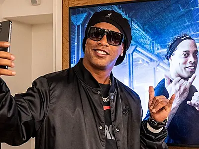 Ronaldinho Gaúcho vira sócio de liga de futebol nos EUA e México
