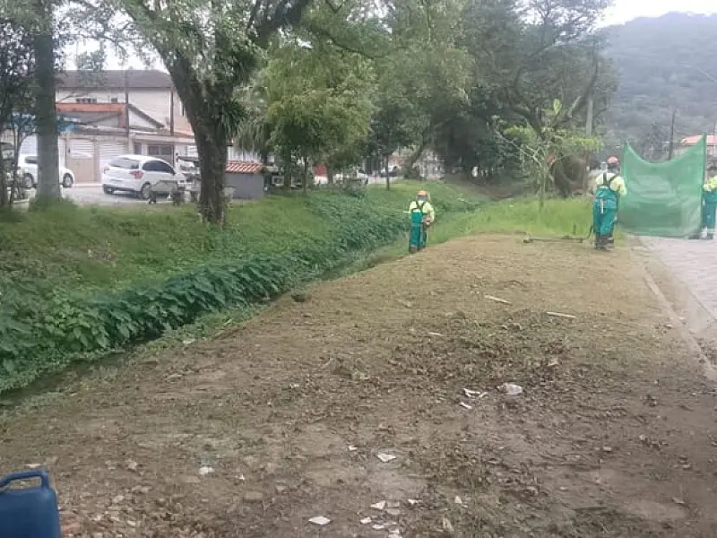 Cubatão recebeu serviços de zeladoria em diversos bairros ao longo da semana passada