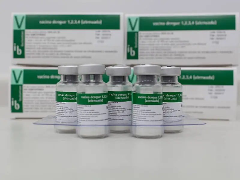 Vacinação da dengue prioriza regiões com alta transmissão da doença
