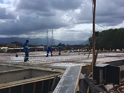 Obras do Parque Palafitas em Santos dão novo passo com início da concretagem de lajes