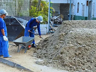 Unidade de Saúde da Vila São José vai ter telhado novo e piso levantado contra a maré
