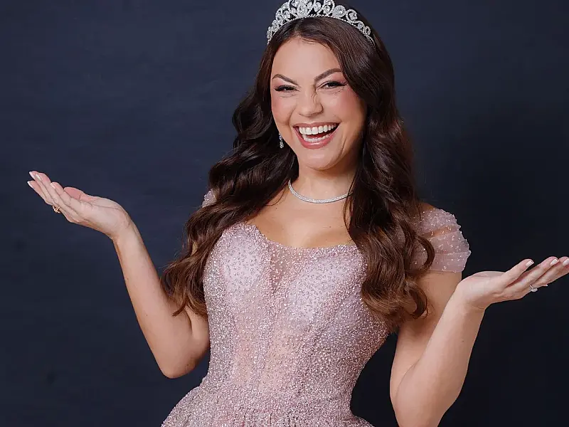 Mongaguá recebe novo stand-up de Bruna Louise: "Meus 15 Anos", nesta quarta (10)