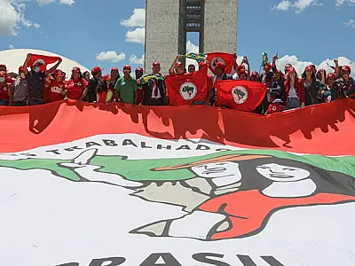 MST reúne pré-candidaturas que apoiam a reforma agrária durante plenária nacional em SP