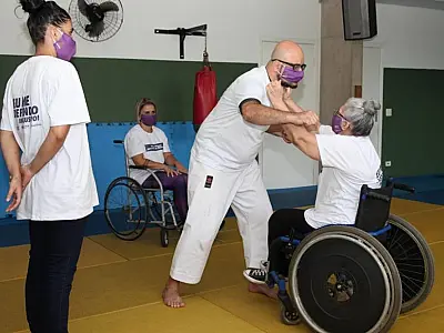 Curso de defesa pessoal abre inscrições para mulheres com deficiência em Santos