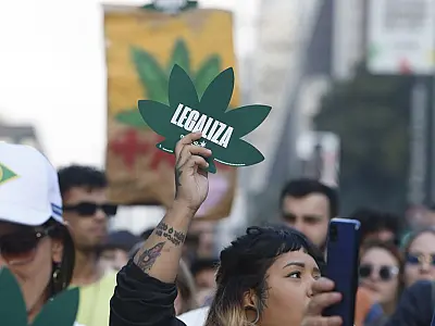 Descriminalizar maconha pode aumentar dependência e ter efeitos nocivos, diz psiquiatra