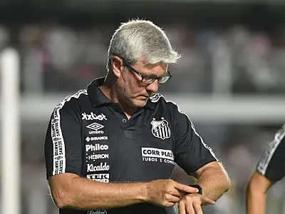 Santos tenta elevar moral de Ângelo após proposta e confusão com torcedor