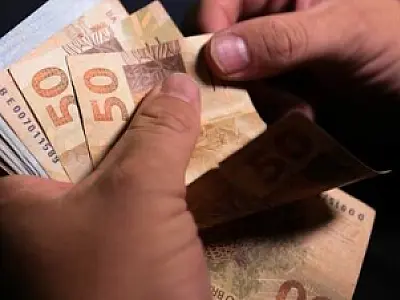 Real pode desvalorizar e inflação brasileira aumentar, se guerra na Ucrânia se estender