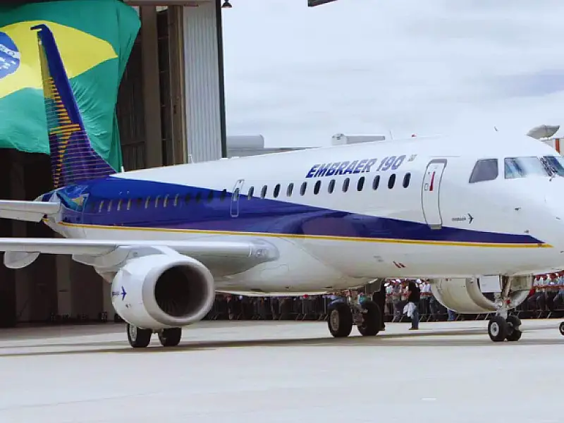 Tarifaço de Trump deixa de fora aviões, minérios e suco de laranja