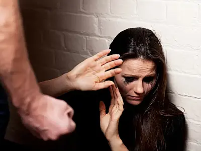 Mulheres divorciadas sofrem mais violência que as casadas ou solteiras, segundo pesquisa Datafolha