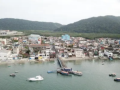 FEIRA CULTURAL CAIÇARA CONTINUA ATÉ O PRÓXIMO DIA 22, EM GUARUJÁ
