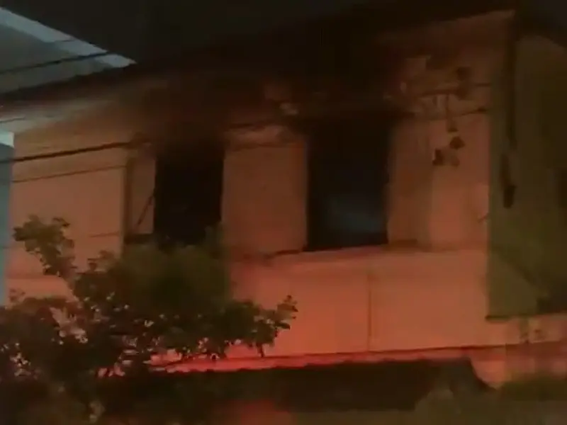 Incêndio atinge residência na Vila Belmiro no final da tarde de ontem