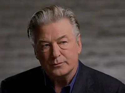 Novas acusações contra Alec Baldwin por homicídio culposo serão apresentadas nesta quinta